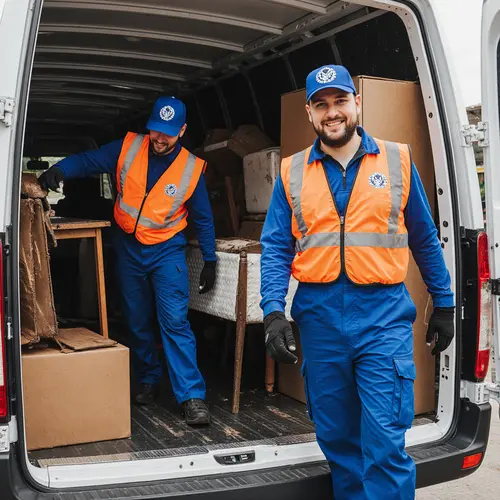 Извозване на стара секция в София